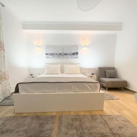 Petite Retreat In Kolonaki, Athens /Netflix Apartment Luaran gambar