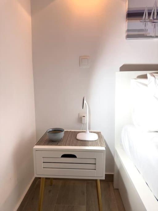 Petite Retreat In Kolonaki, Athens /Netflix Apartment Luaran gambar