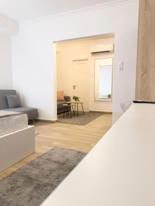 Petite Retreat In Kolonaki, Athens /Netflix Apartment Luaran gambar