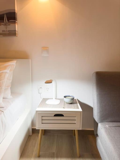 Petite Retreat In Kolonaki, Athens /Netflix Apartment Luaran gambar